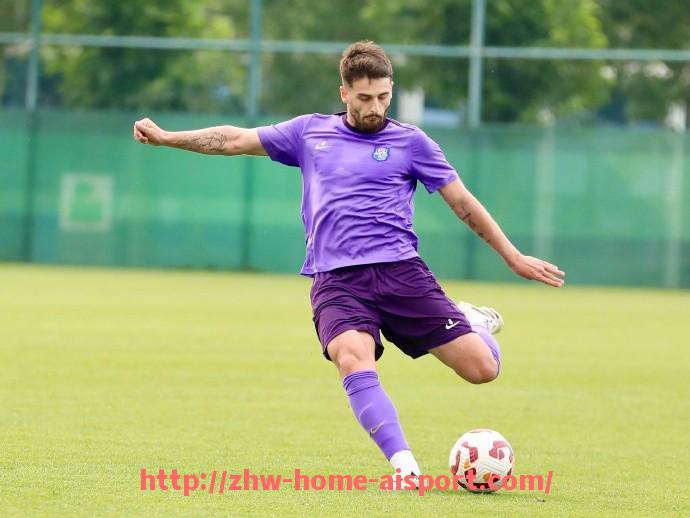 爱体育-英超超过德甲球队的原因及两联赛对比分析